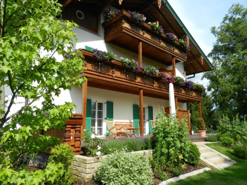 Landhaus Marinella Hotel Garni Bad Wiessee Eksteriør bilde