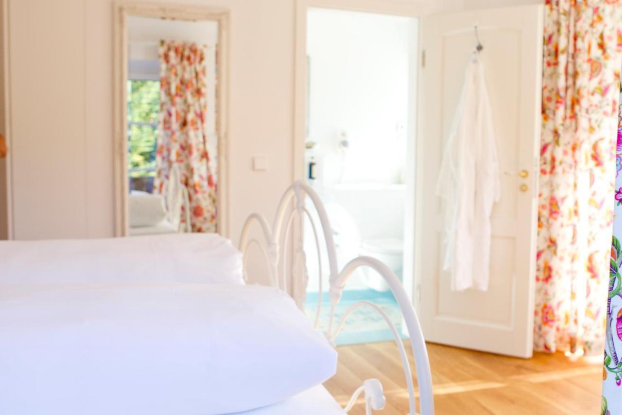 Landhaus Marinella Hotel Garni Bad Wiessee Rom bilde